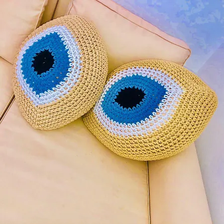 Eye On The Áyios Pétros